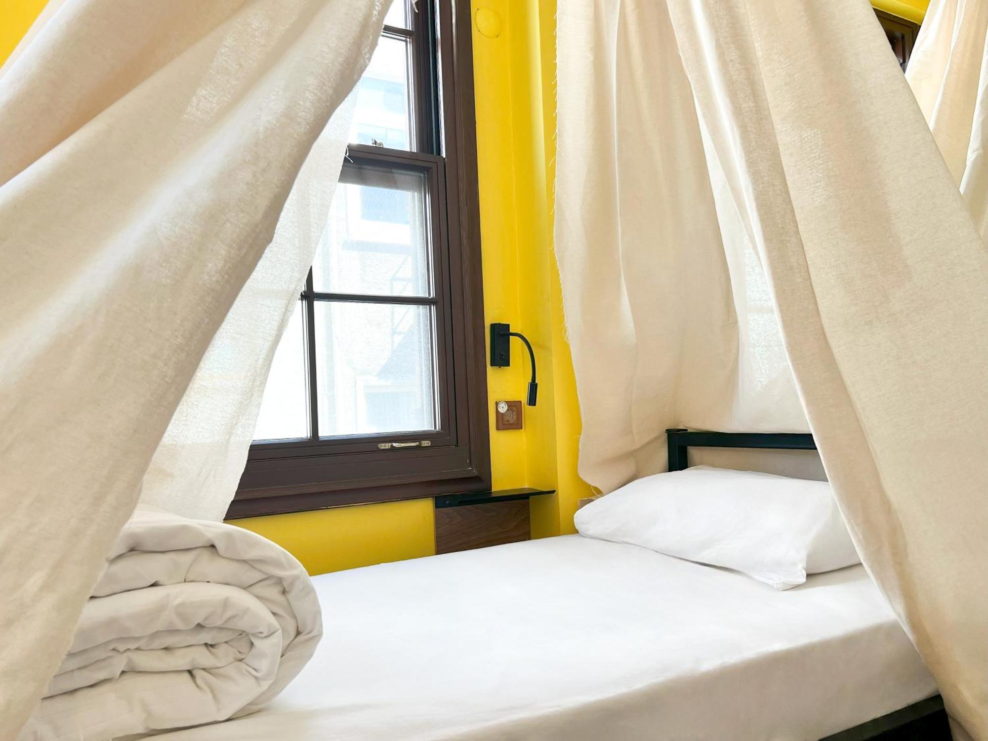 Hostel Le Banc Istanbul Exterior photo